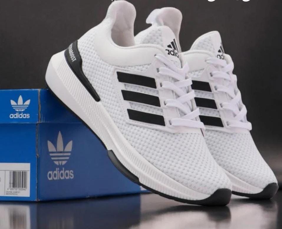 ADIDAS ULTRABOOST