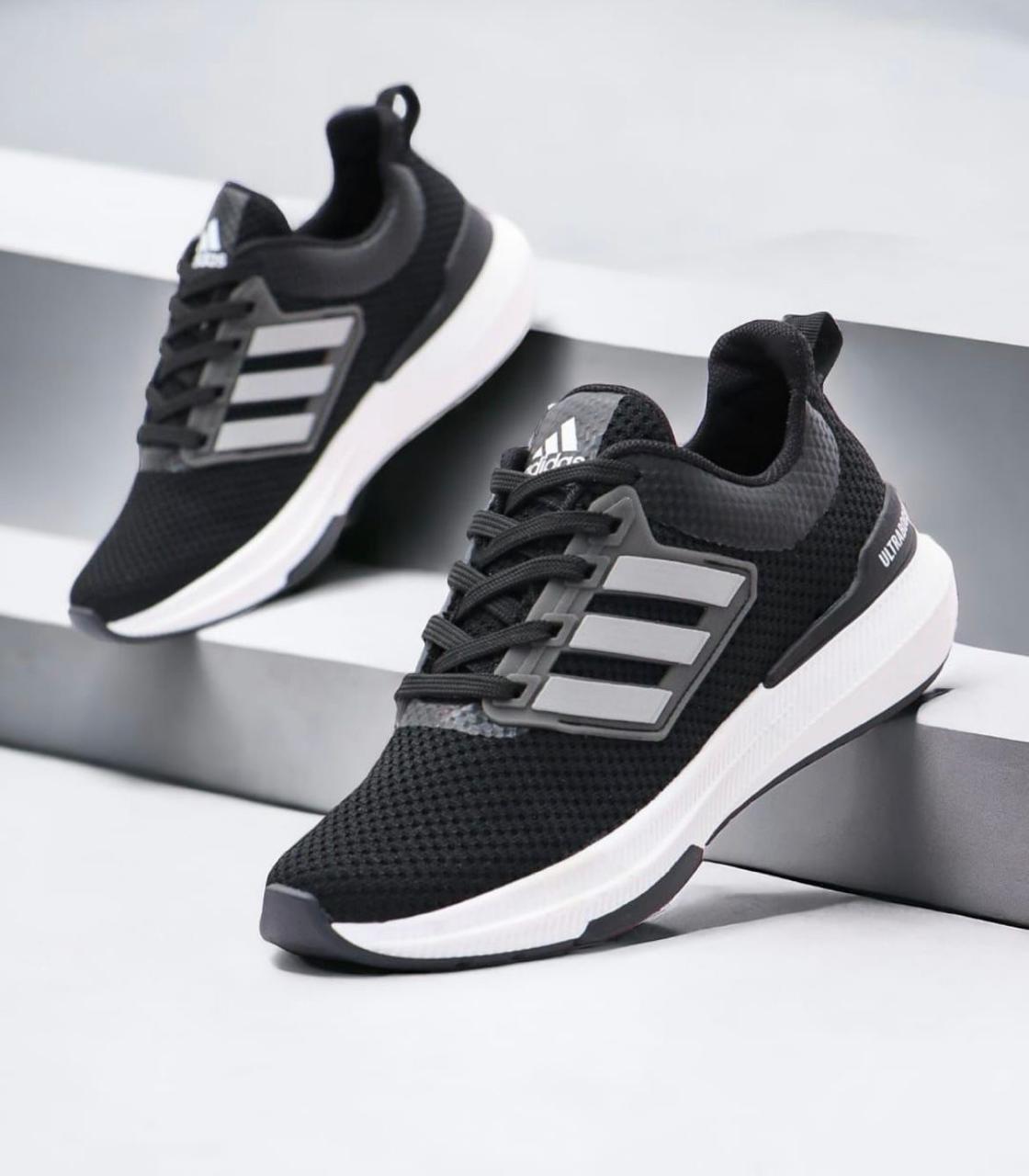 ADIDAS ULTRABOOST