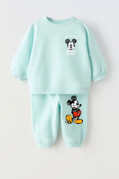 conjunto de  niño