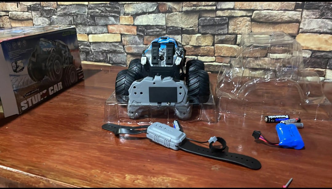 Monster Shark Rc Dual 360 Extremo Escala