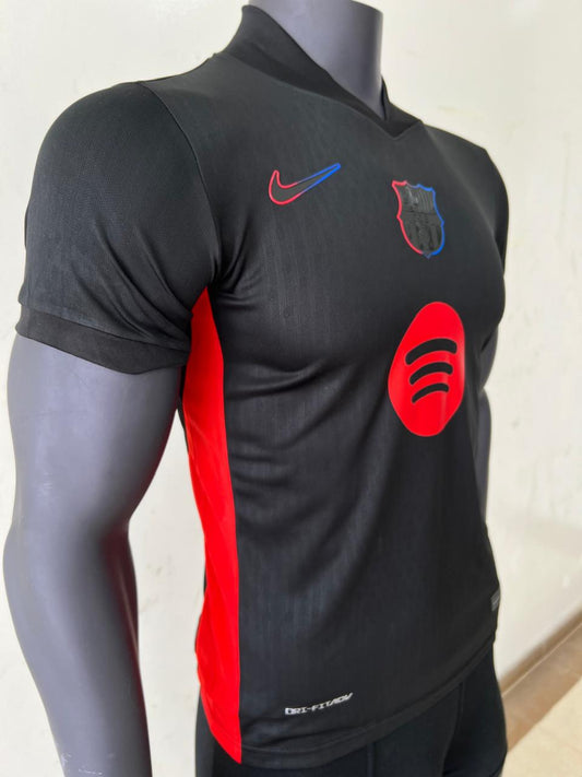 CAMISETA BARCELONA PLAYER NEGRA 2025